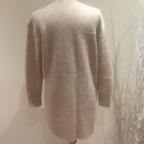 Aritzia Talula women’s cardigan sweater size XS - Picture 5 of 7